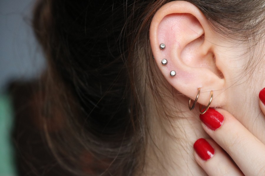 Piercing à l'oreille : des idées de piercings pour sublimer vos oreilles !